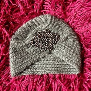 Vintage Y2K Gray Grey Crochet Rhinestone Appliqué Knit Winter Turban Beanie Hat
